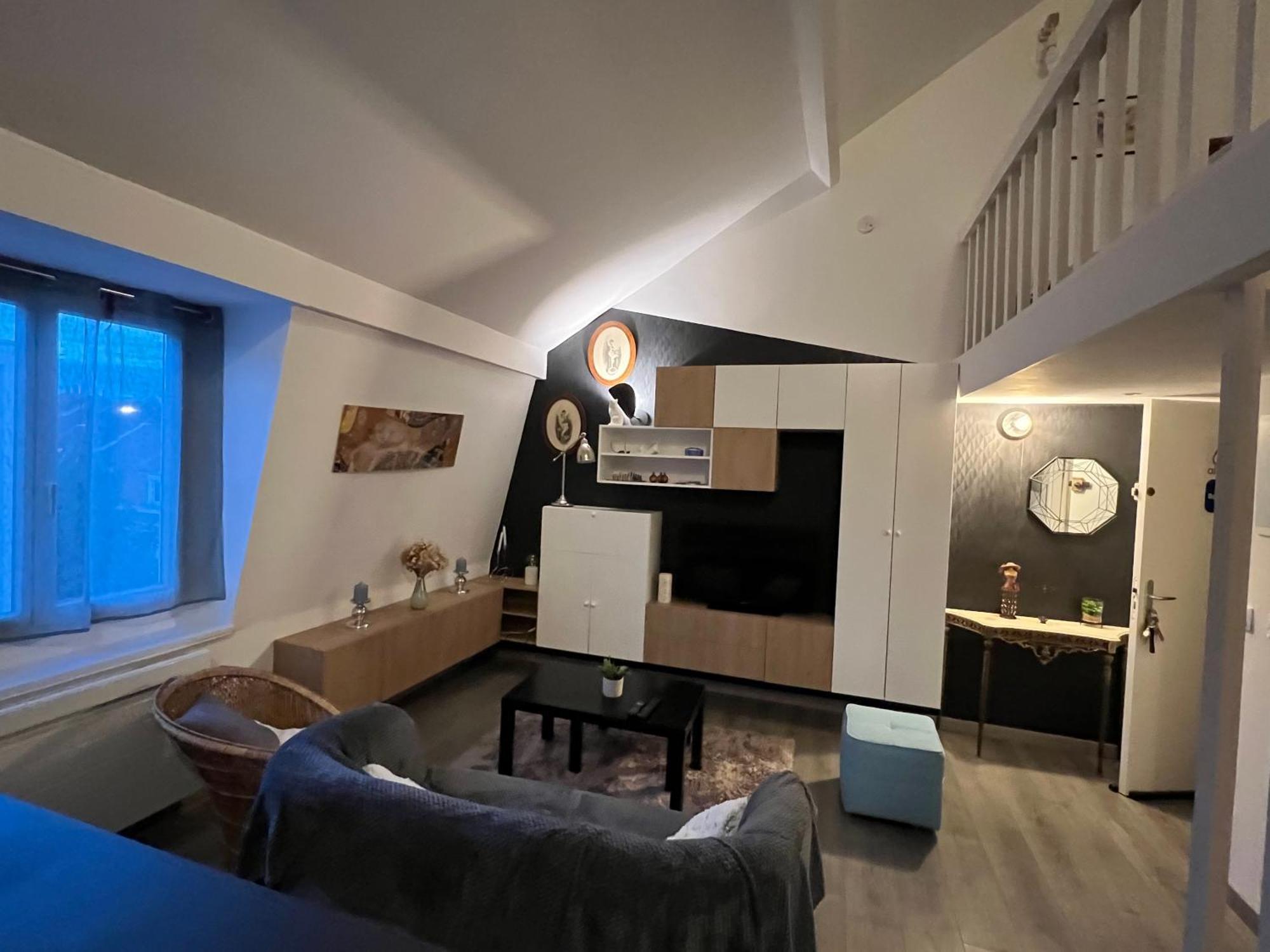 La Petite Place St Maurice Apartment